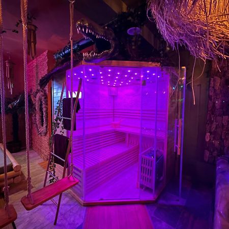 ダンケルク Jungle Spa Bed & Breakfast エクステリア 写真